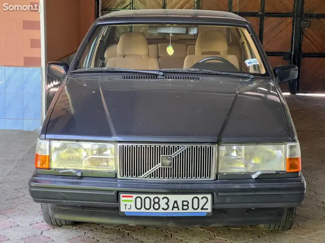 Volvo 940 1993 · 2.3 MT
