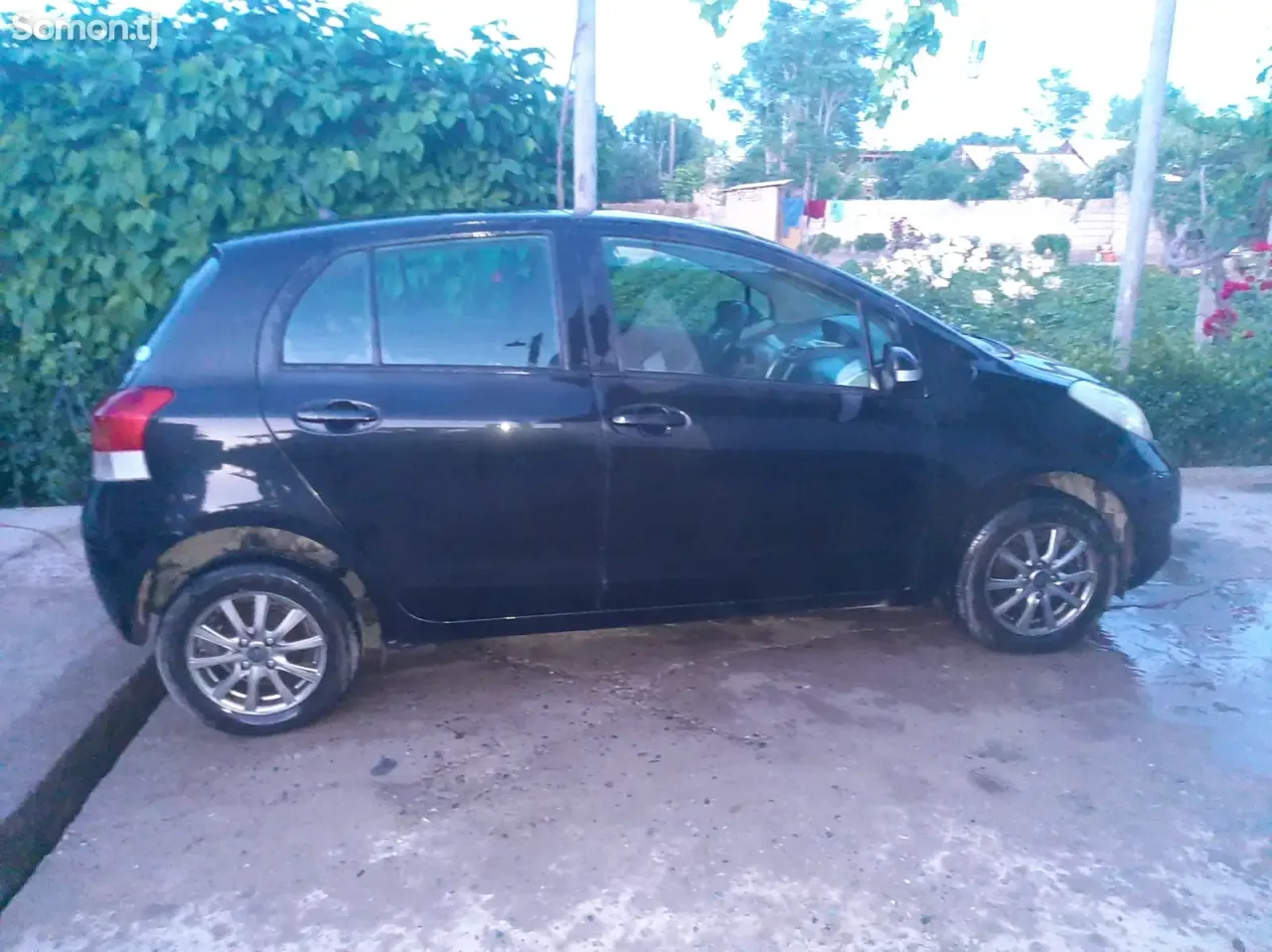 Toyota Vitz 2008 · 1.1 AT