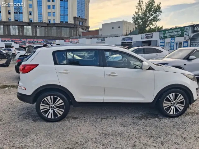 Kia Sportage 2015 · 2.0 AT