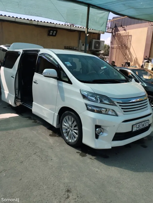 Toyota Vellfire 2014 · 2.4 CVT