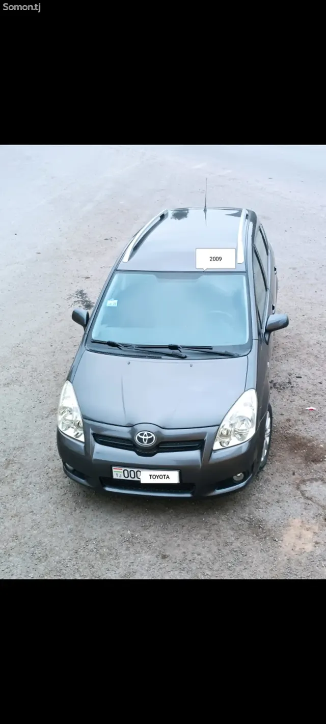 Toyota Corolla Verso 2009 · 2.2 MT