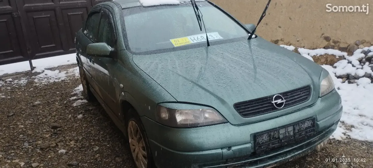 Opel Astra G 1999 · 1.6 MT