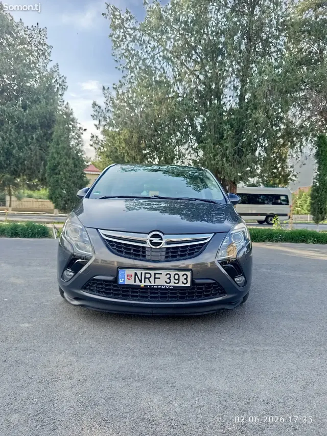 Opel Zafira 2016 · 2.0 AT