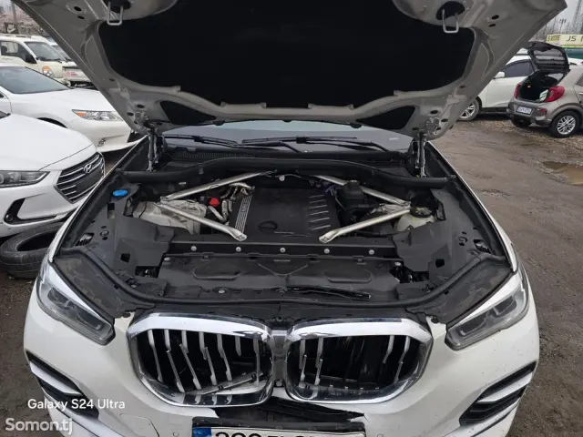 BMW X5 2022 · 3.0 AT