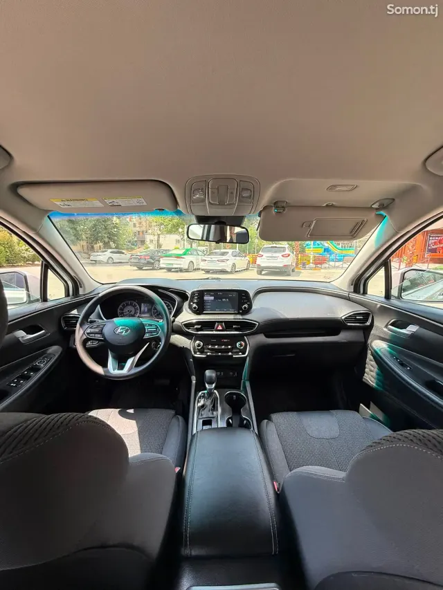 Hyundai Santa Fe 2019 · 2.4 AT