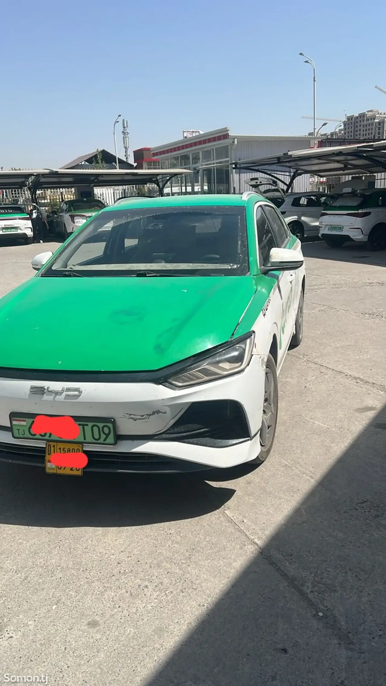 BYD E2 2023 · 1.6 AT