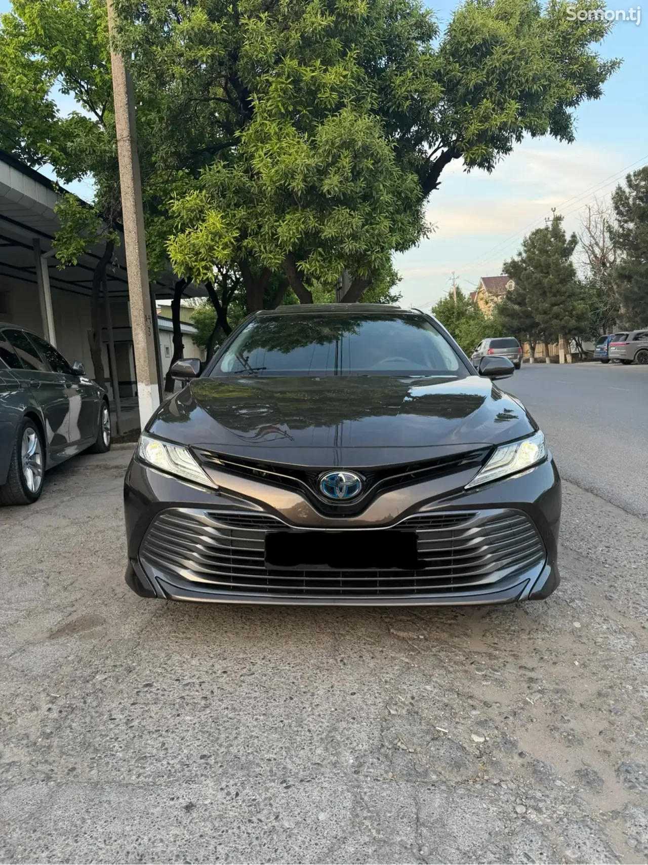 Toyota Camry 2018 · 2.5 AT