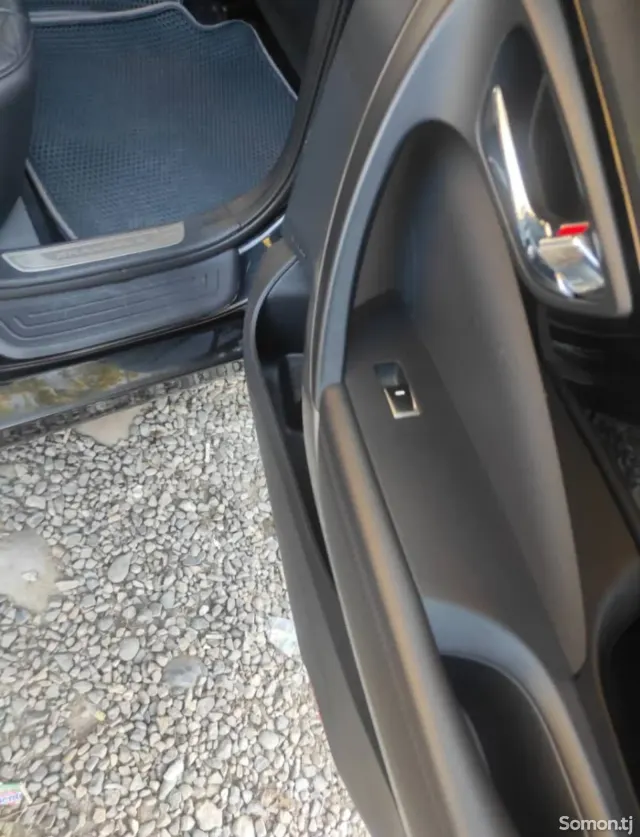 Hyundai Grandeur 2014 · 2.4 AT
