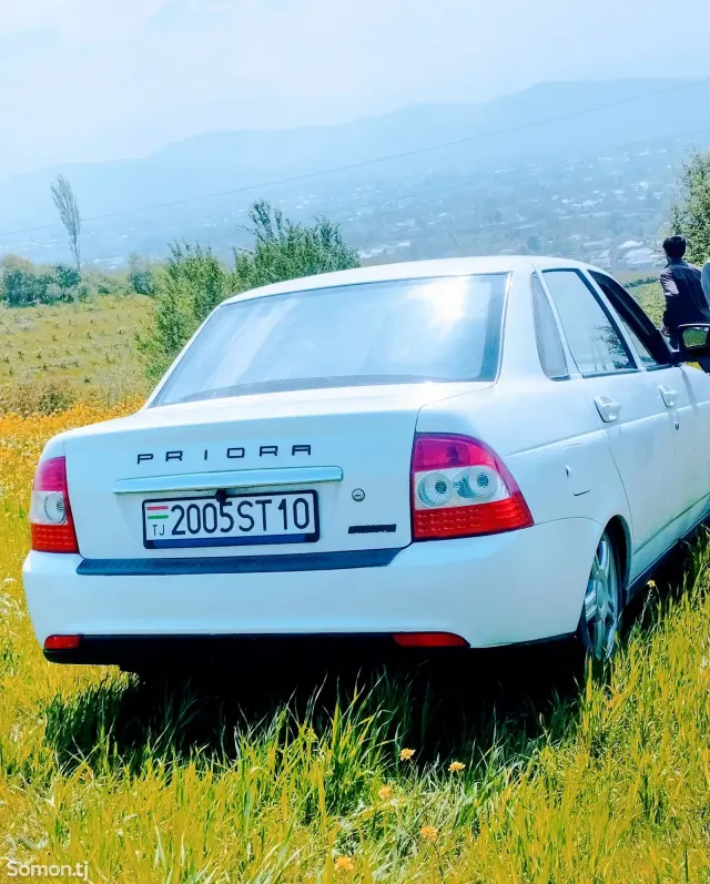 Lada (ВАЗ) Priora 2012 · 1.7 MT