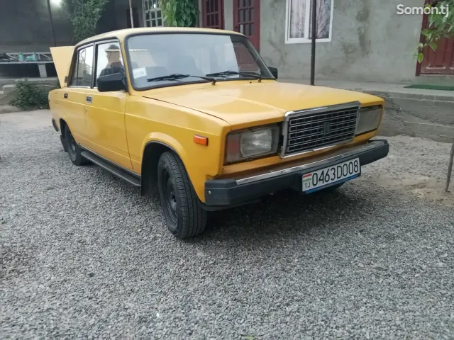 Lada (ВАЗ) 2107 2000 · 1.6 MT