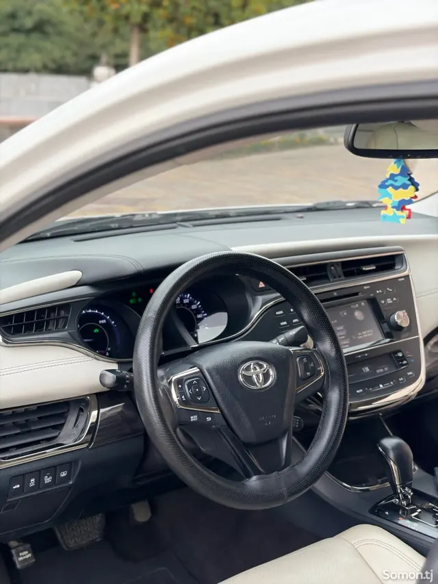 Toyota Avalon 2016 · 2.5 AT
