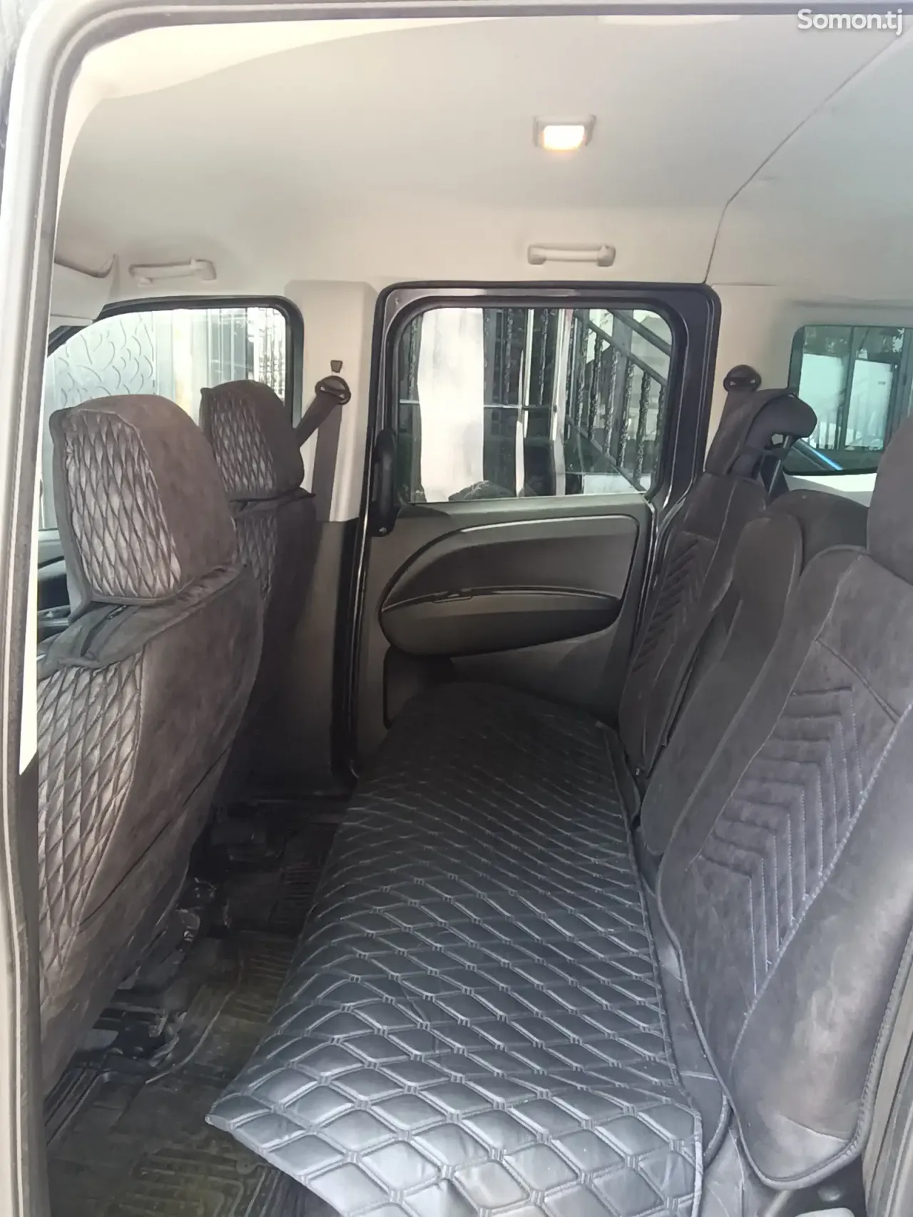 Opel Combo 2014 · 1.6 MT