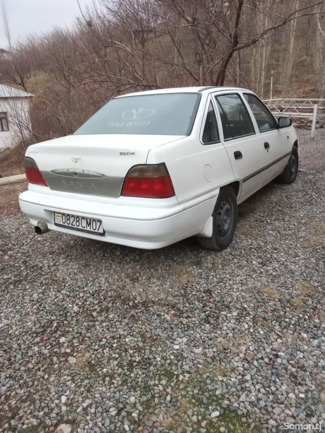 Daewoo Nexia 1995 · 1.6 MT