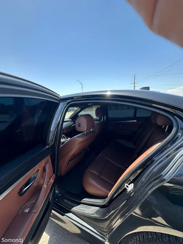 BMW 5 series 2014 · 2.0 AT