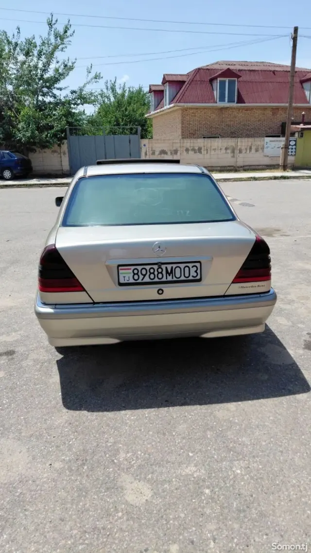 Mercedes-Benz C class 1995 · 1.8 AT