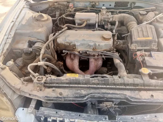 Hyundai Sonata 2000 · 2.0 MT