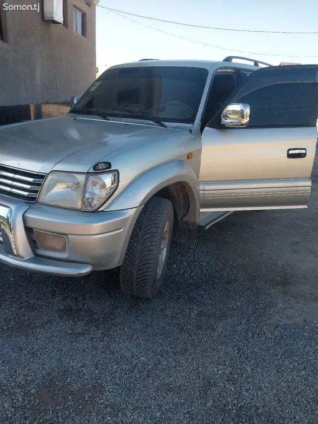 Toyota Land Cruiser Prado 2002 · 2.7 AT