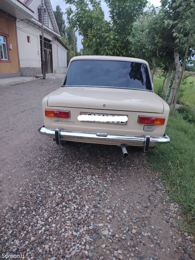 Lada (ВАЗ) 2101 1985 · 0.7 MT