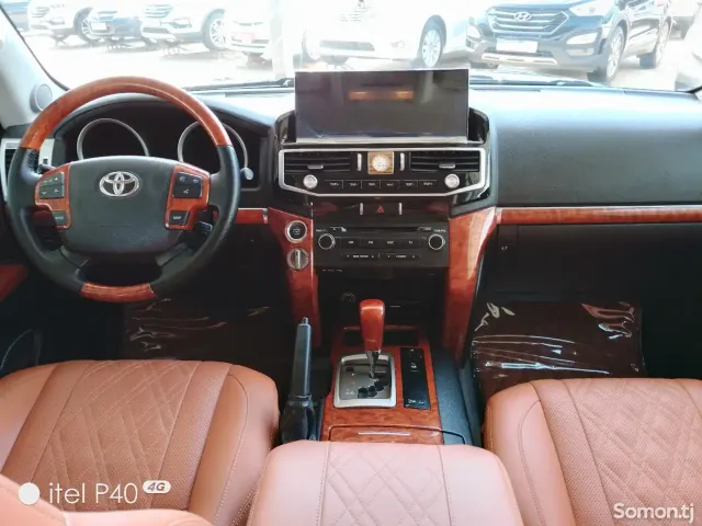 Toyota Land Cruiser 2010 · 4.7 AT