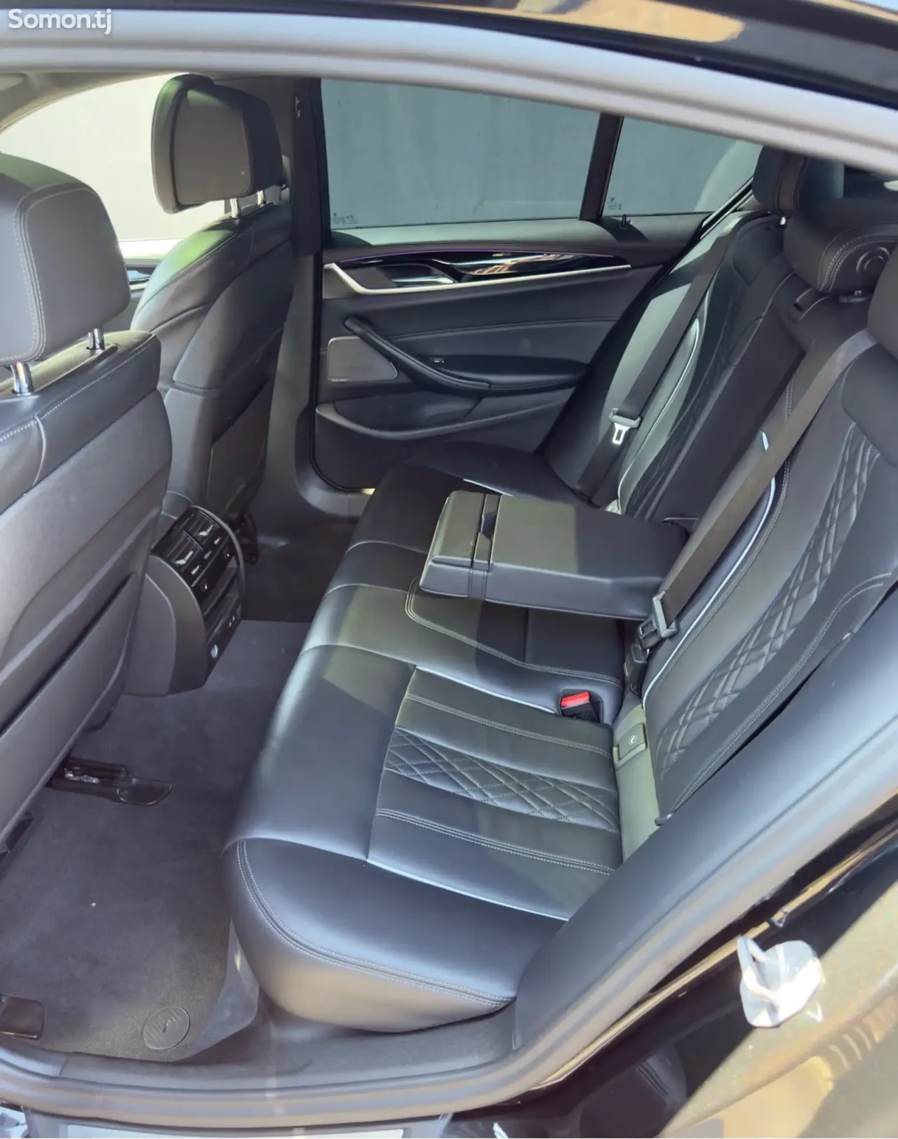 BMW 5 series 2020 · 2.0 AT