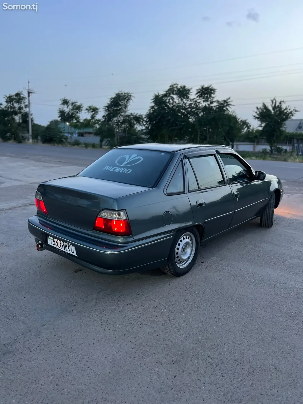 Daewoo Nexia 1995 · 1.6 MT