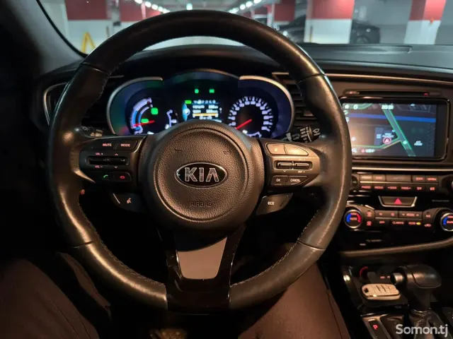 Kia K5 2014 · 2.0 AT