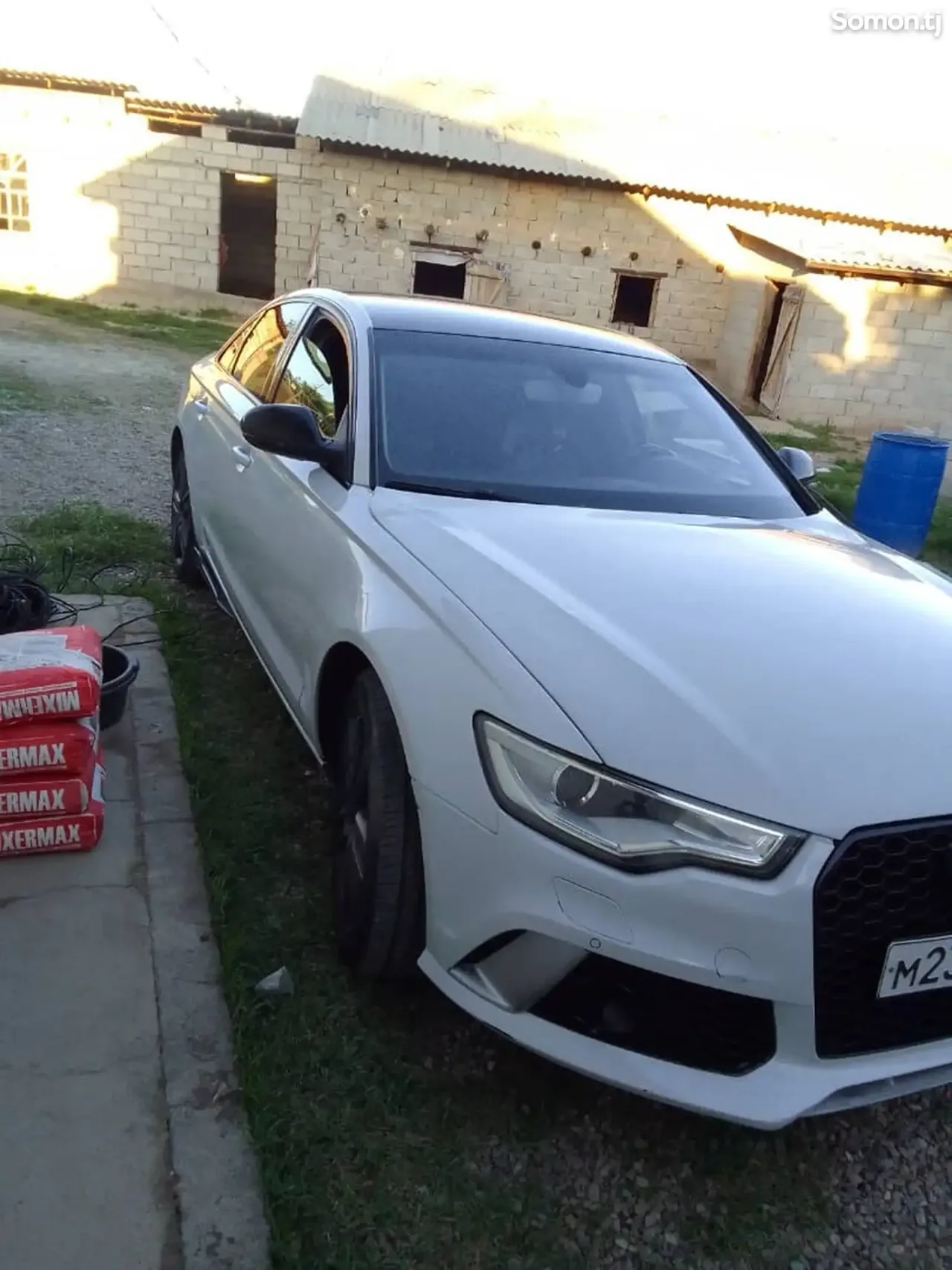 Audi A6 2015 · 2.8 AT