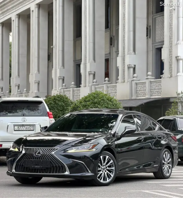Lexus ES series 2019 · 3.0 AT