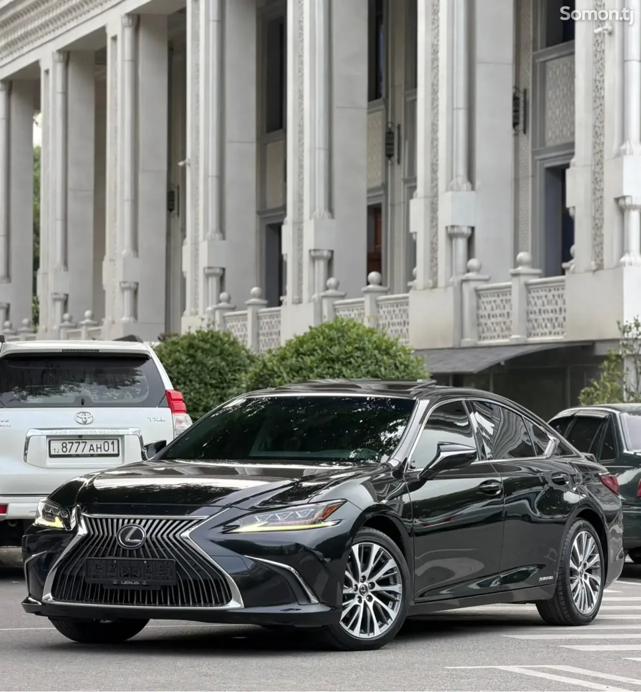 Lexus ES series 2019 · 3.0 AT