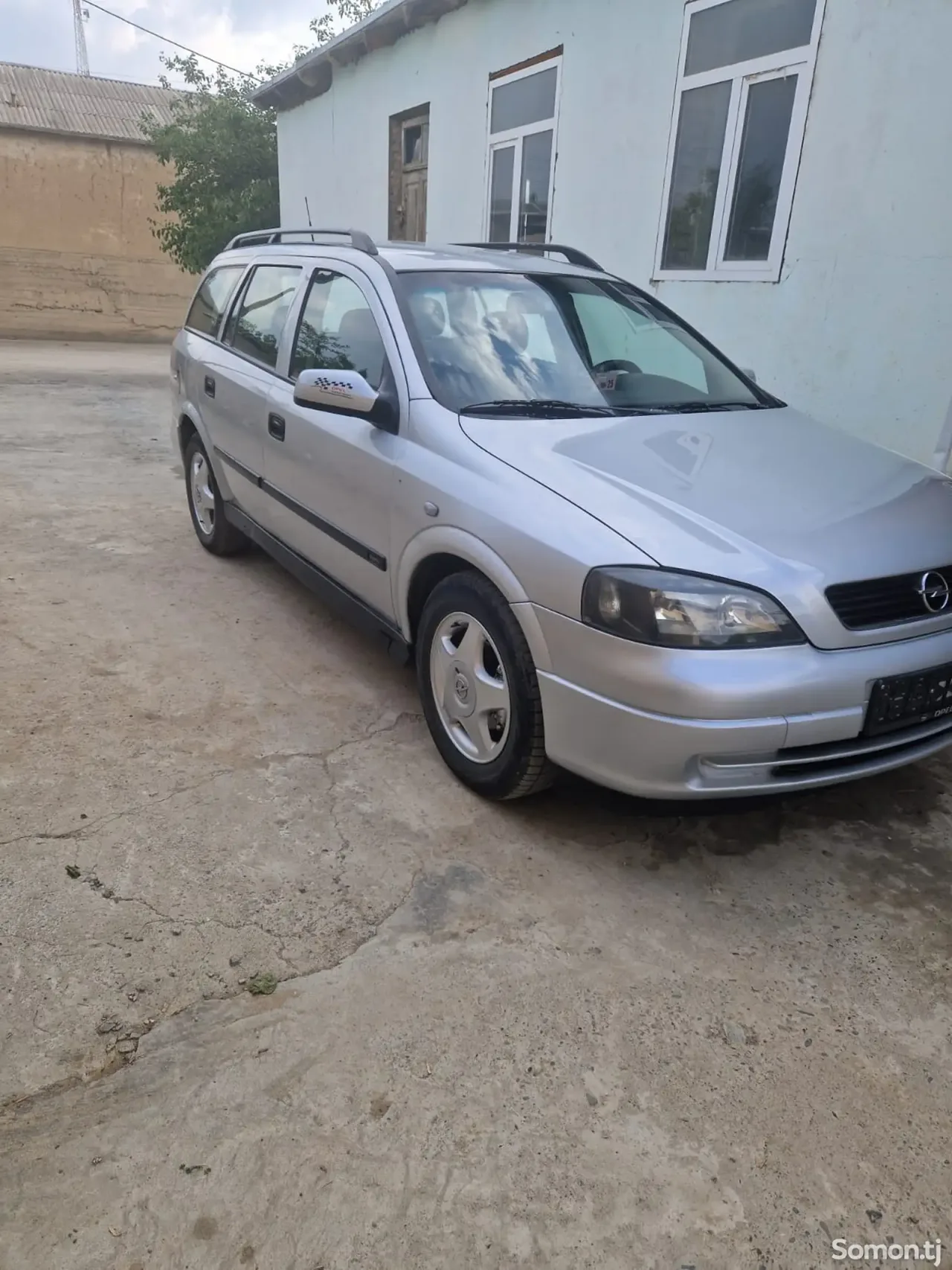 Opel Astra G 1999 · 1.6 MT