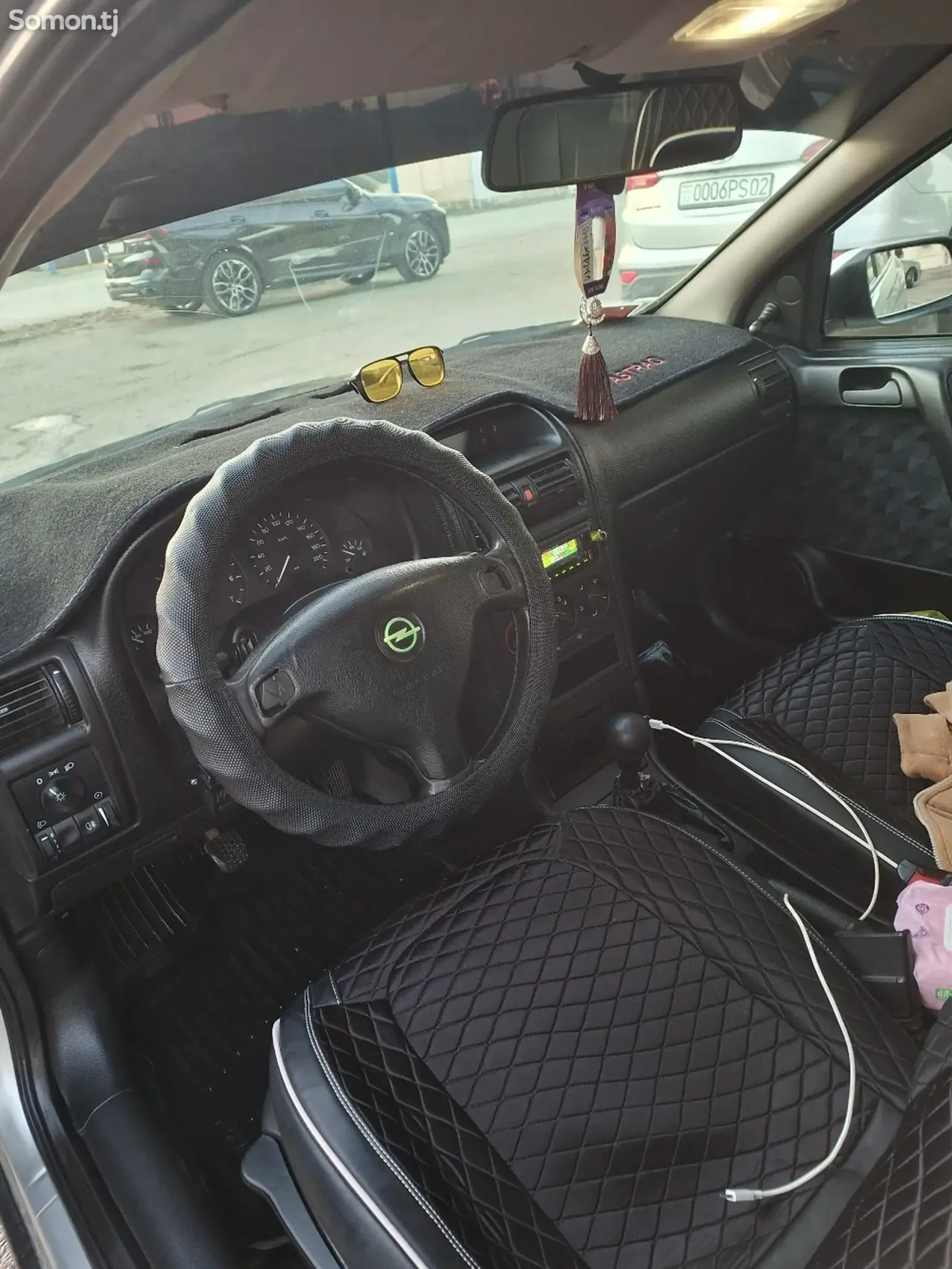 Opel Astra G 1998 · 1.6 MT