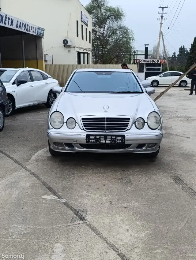 Mercedes-Benz E class 2001 · 2.8 AT