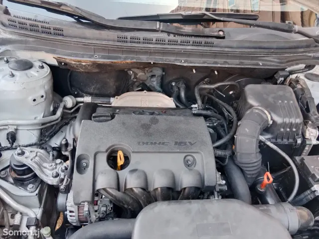 Hyundai Avante 2008 · 1.6 AT