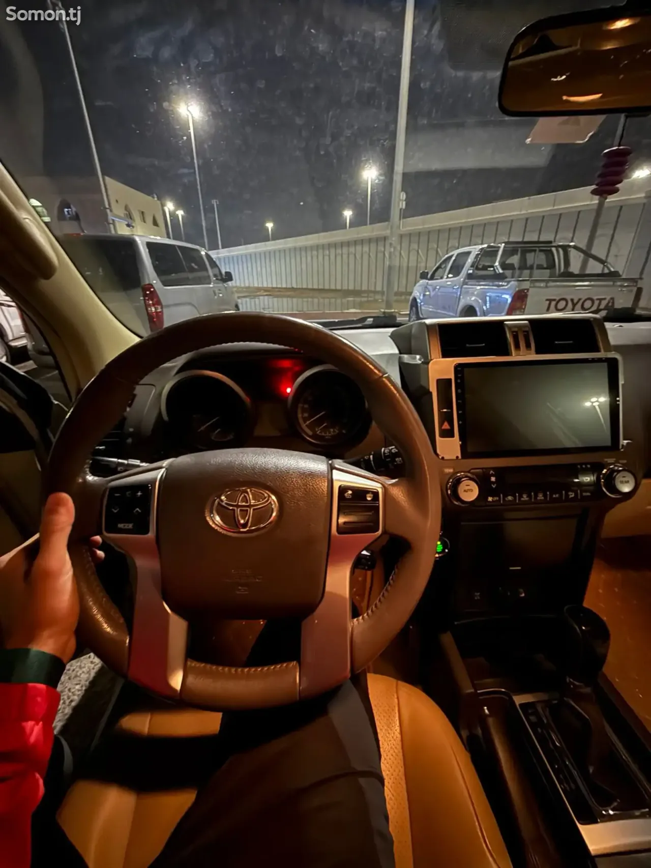 Toyota Land Cruiser Prado 2014 · 4.0 AT