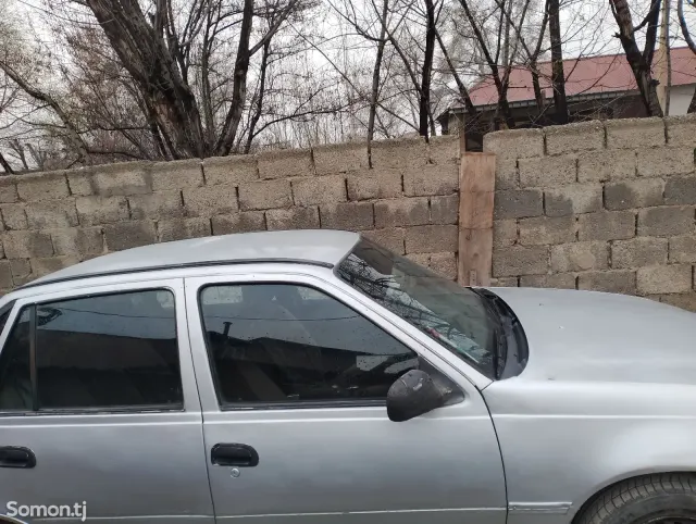 Daewoo Nexia 1995 · 0.6 MT