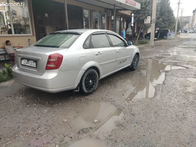 Chevrolet Lacetti 2007 · 1.6 MT