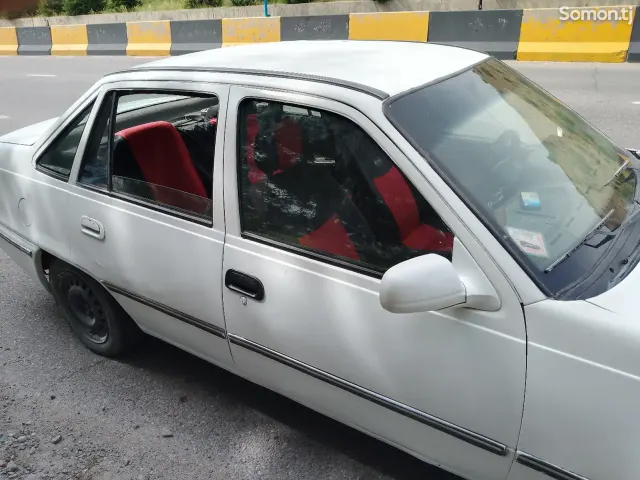 Daewoo Nexia 1996 · 1.6 MT