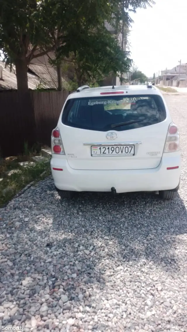 Toyota Corolla Verso 2008 · 1.8 MT