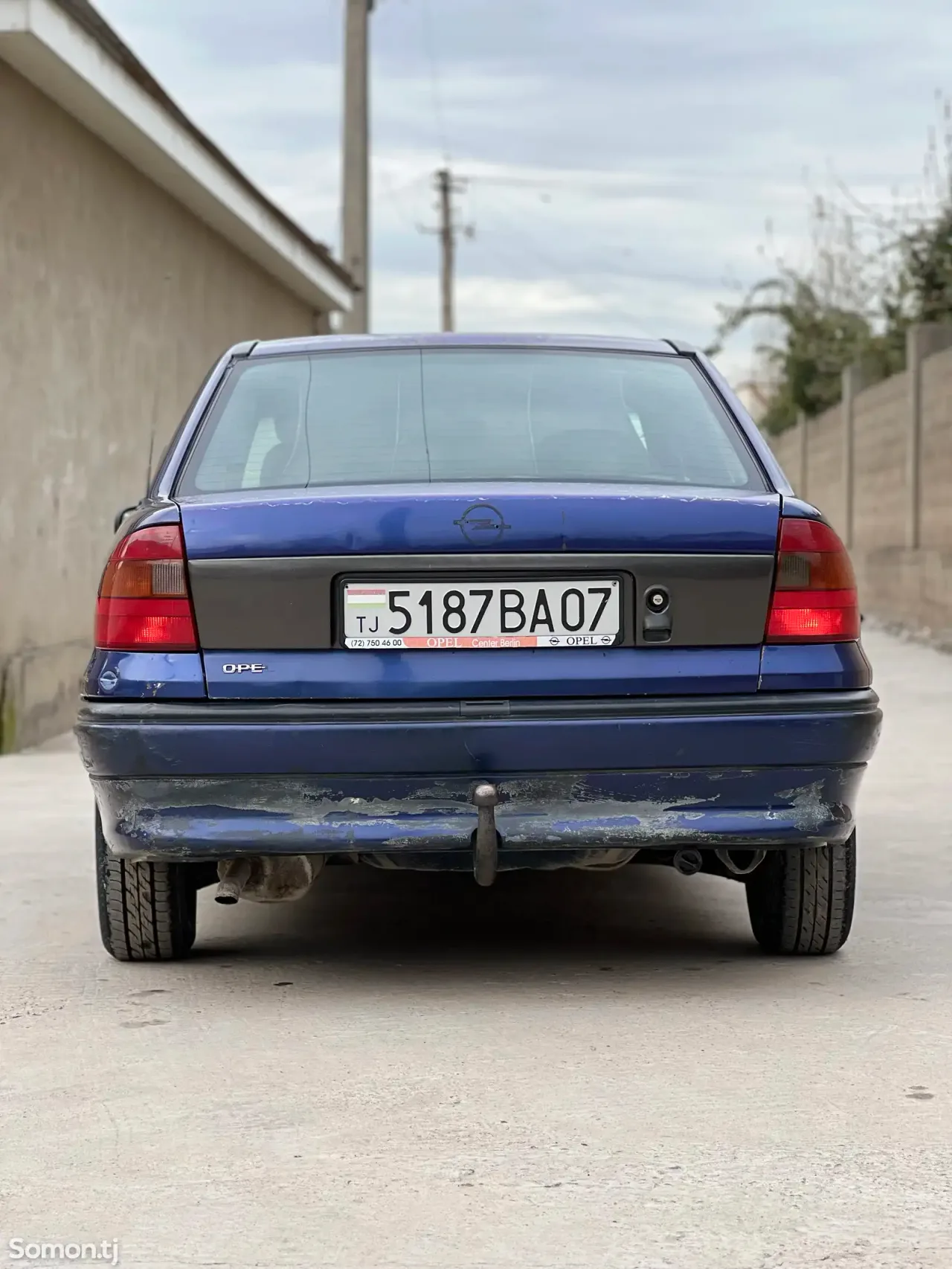 Opel Astra F 1995 · 1.6 MT