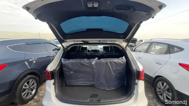 Hyundai Santa Fe 2016 · 2.0 AT