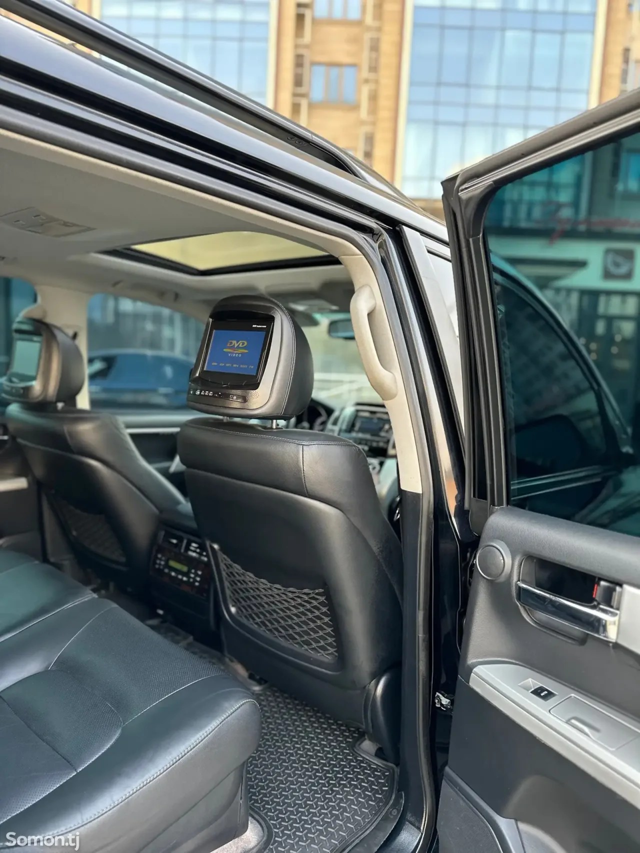Toyota Land Cruiser 2015 · 4.5 AT
