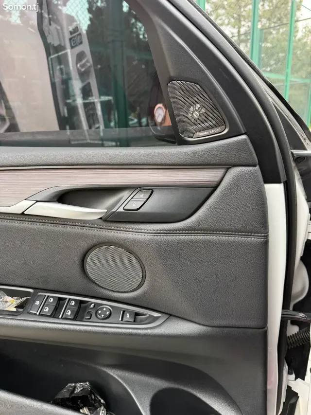 BMW X5 2017 · 4.0 AT