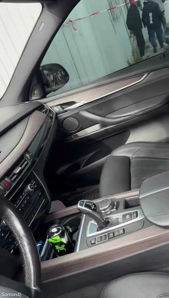 BMW X5 M 2016 · 4.0 AT