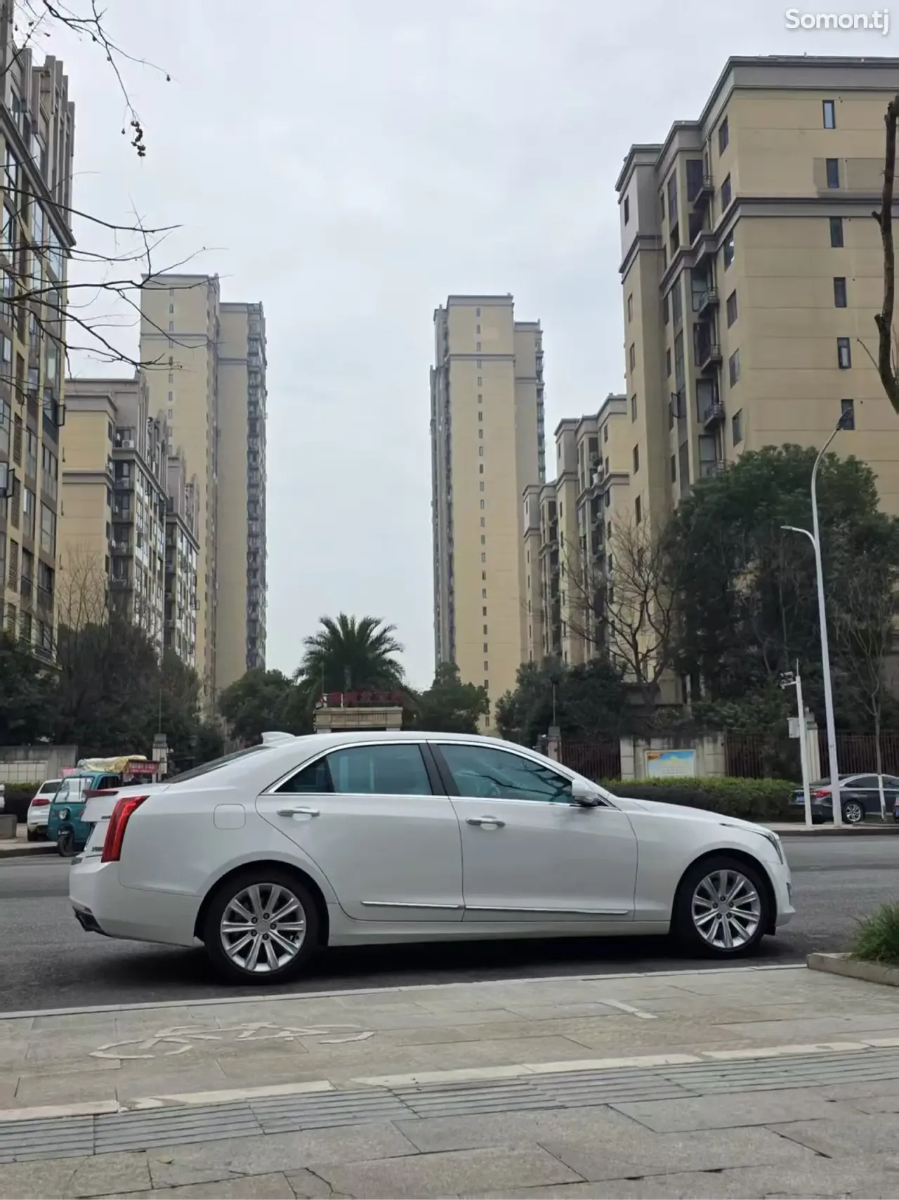 Cadillac Другая модель 2018 · 2.0 AT