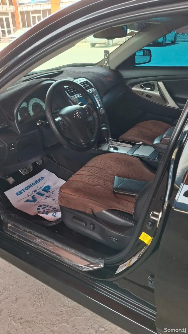 Toyota Camry 2011 · 2.5 AT