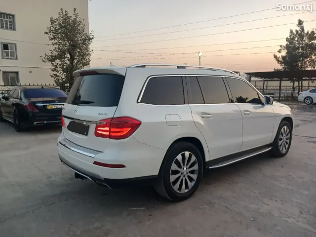 Mercedes-Benz GL class 2015 · 3.5 AT