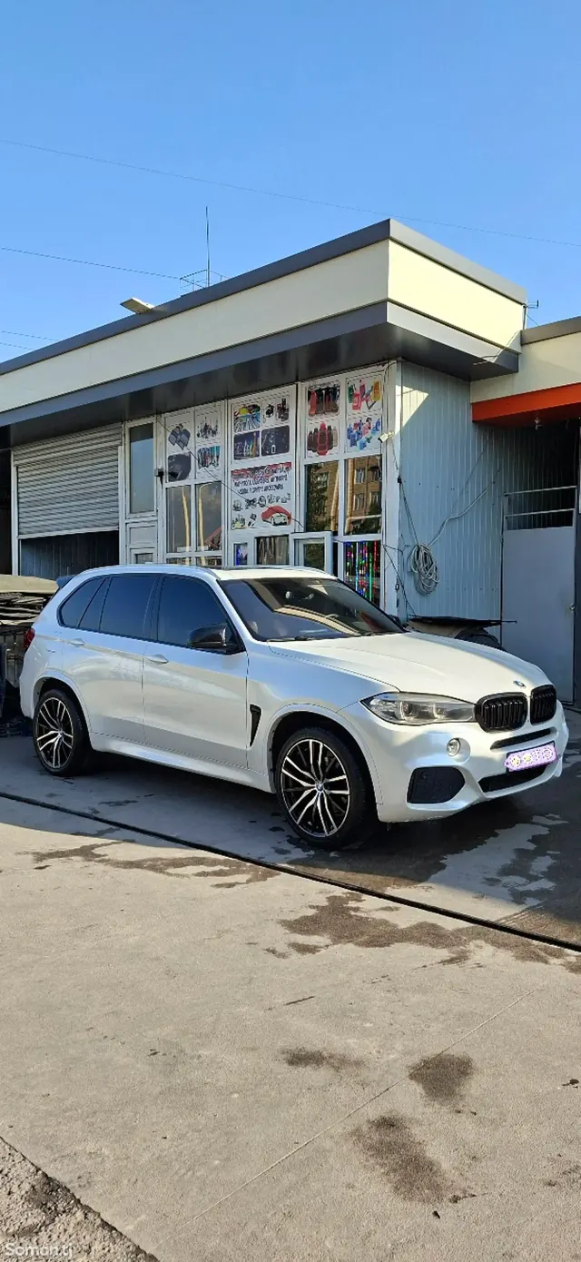 BMW X5 2015 · 3.5 AT