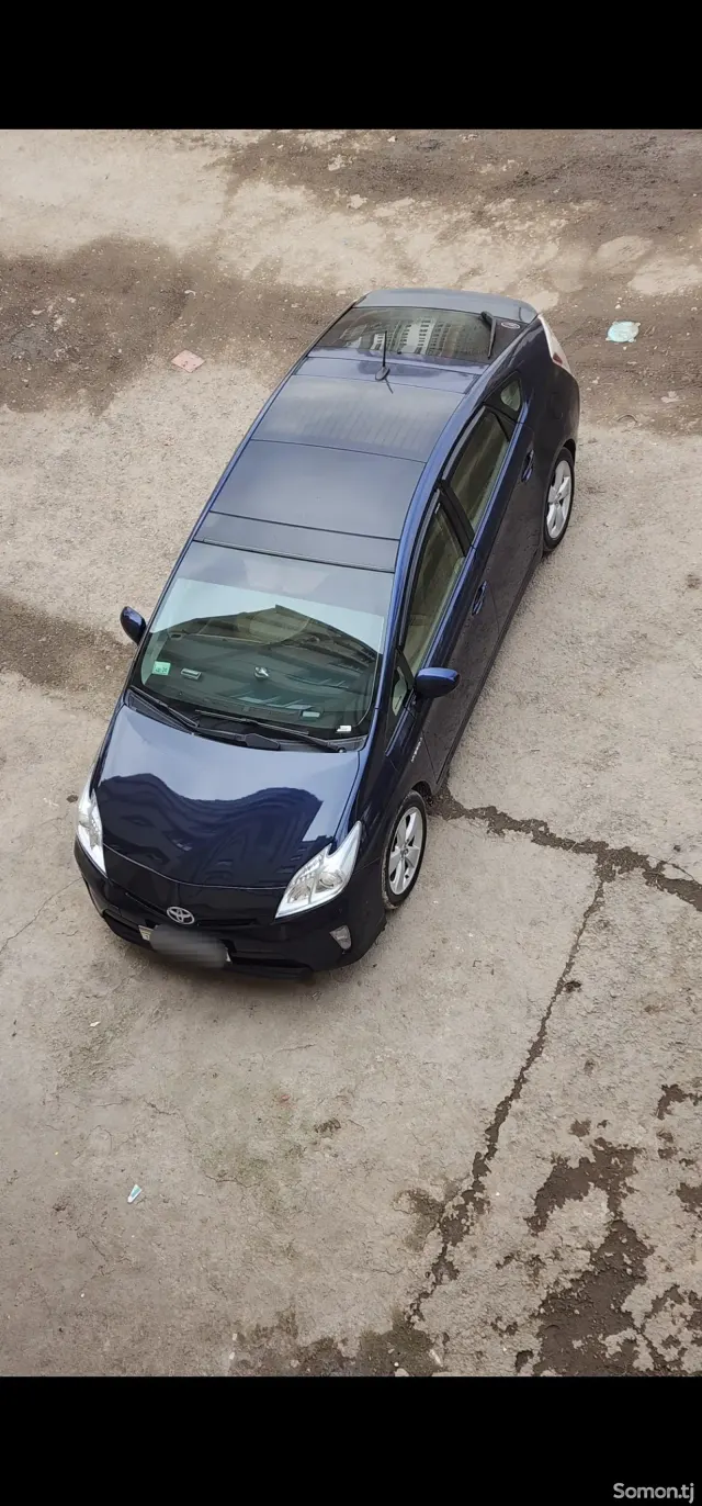 Toyota Prius 2014 · 1.8 AMT