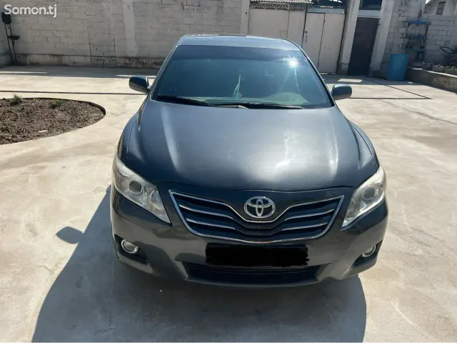 Toyota Camry 2011 · 3.5 AT