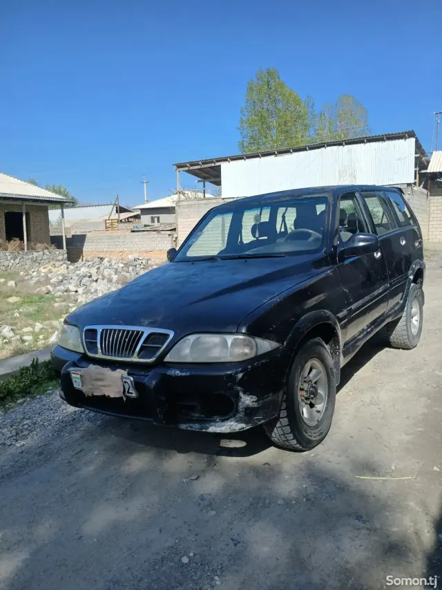 Ssang Yong Musso 1999 · 2.2 MT